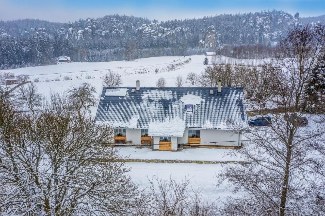 U Ozveny Hotel Dolni Adrspach Екстериор снимка